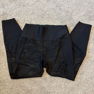 GAP Black Camouflage Leggings